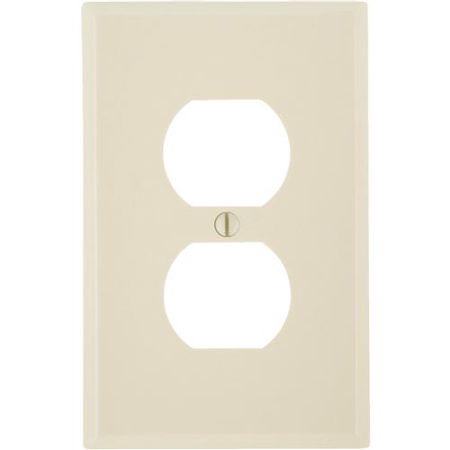 002-80516-00W Leviton Mid-Way Outlet Wall Plate