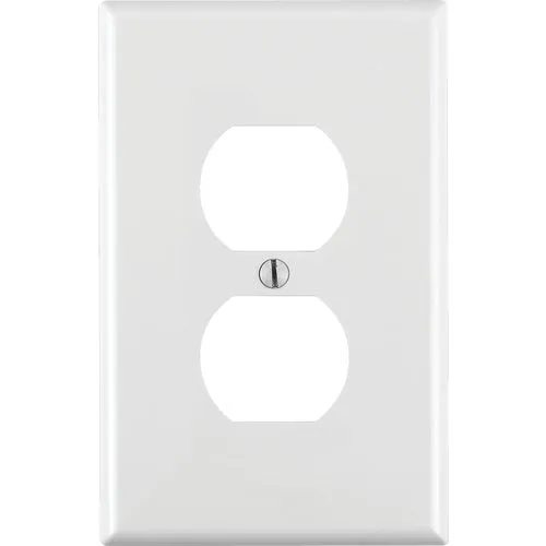 R62-00PJ8-00W Leviton Mid-Way Thermoplastic Nylon Outlet Wall Plate